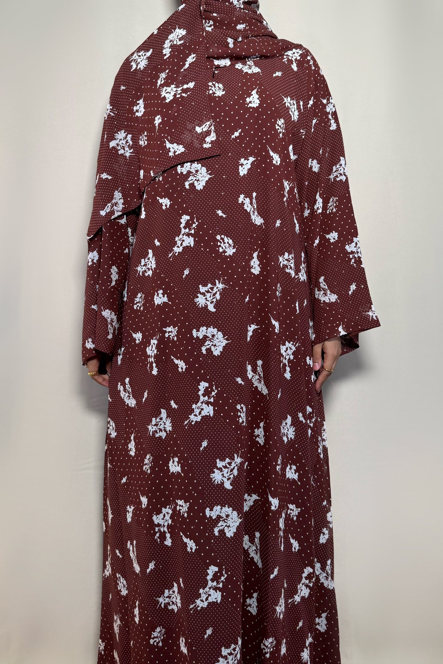 Dotted Amber (Closed)