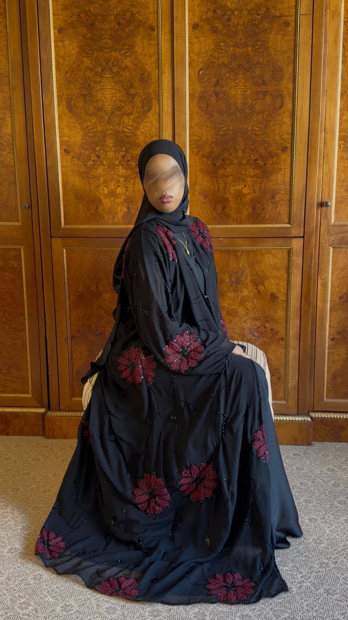Ameera Burgundy